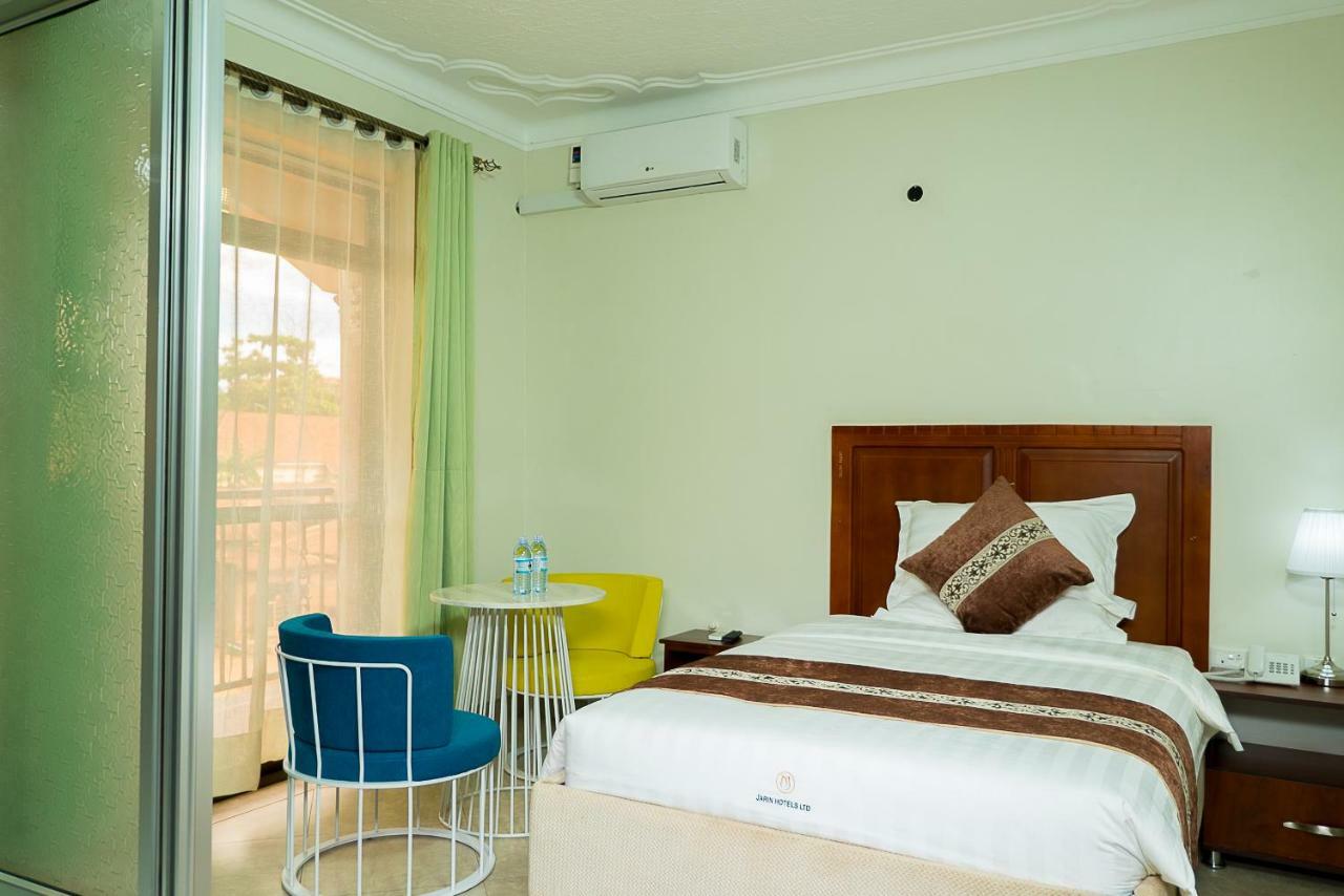 Jarin Hotel Kampala Luaran gambar