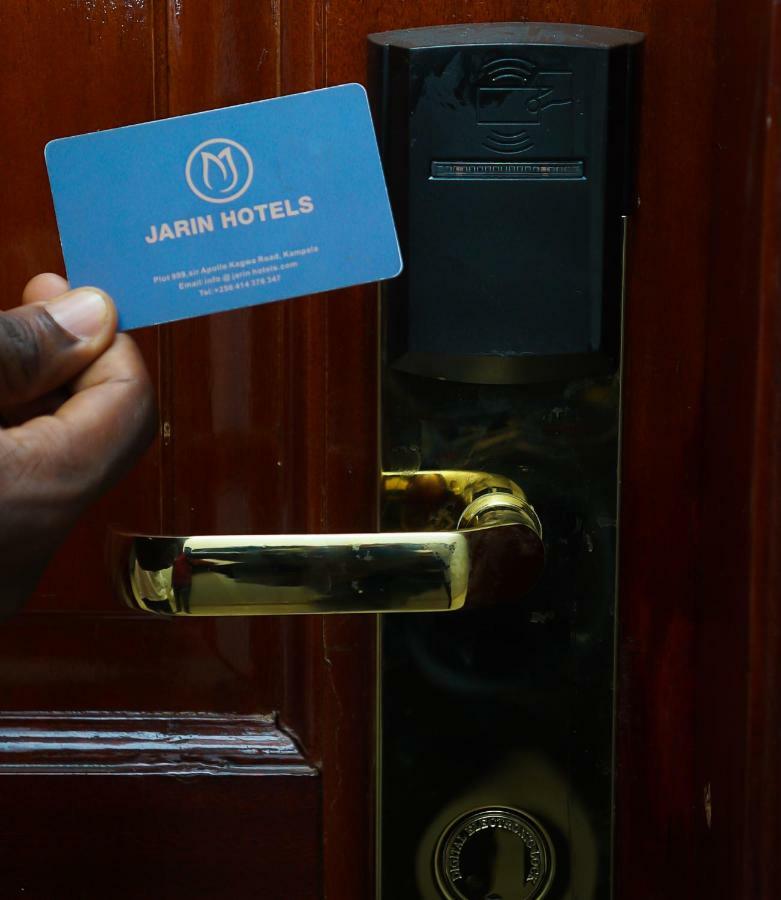 Jarin Hotel Kampala Luaran gambar
