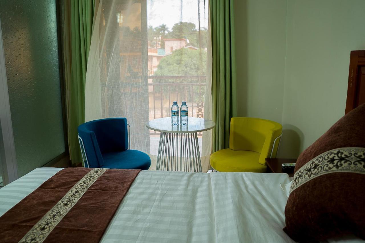 Jarin Hotel Kampala Luaran gambar